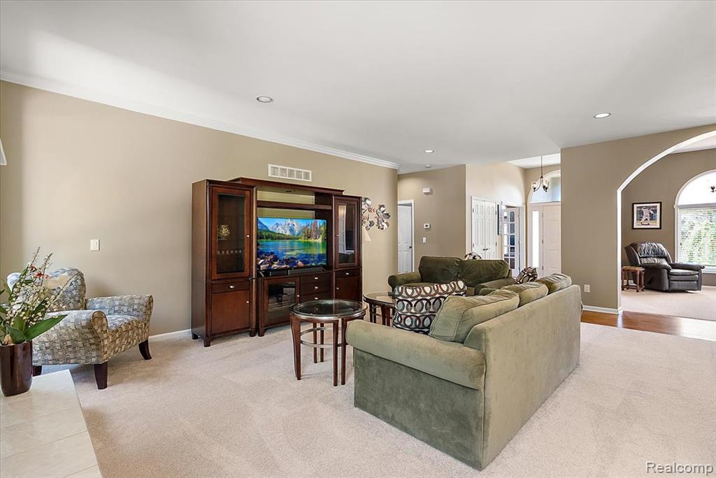 8533 Glen View Drive, Howell, MI 48843 — Photo 10