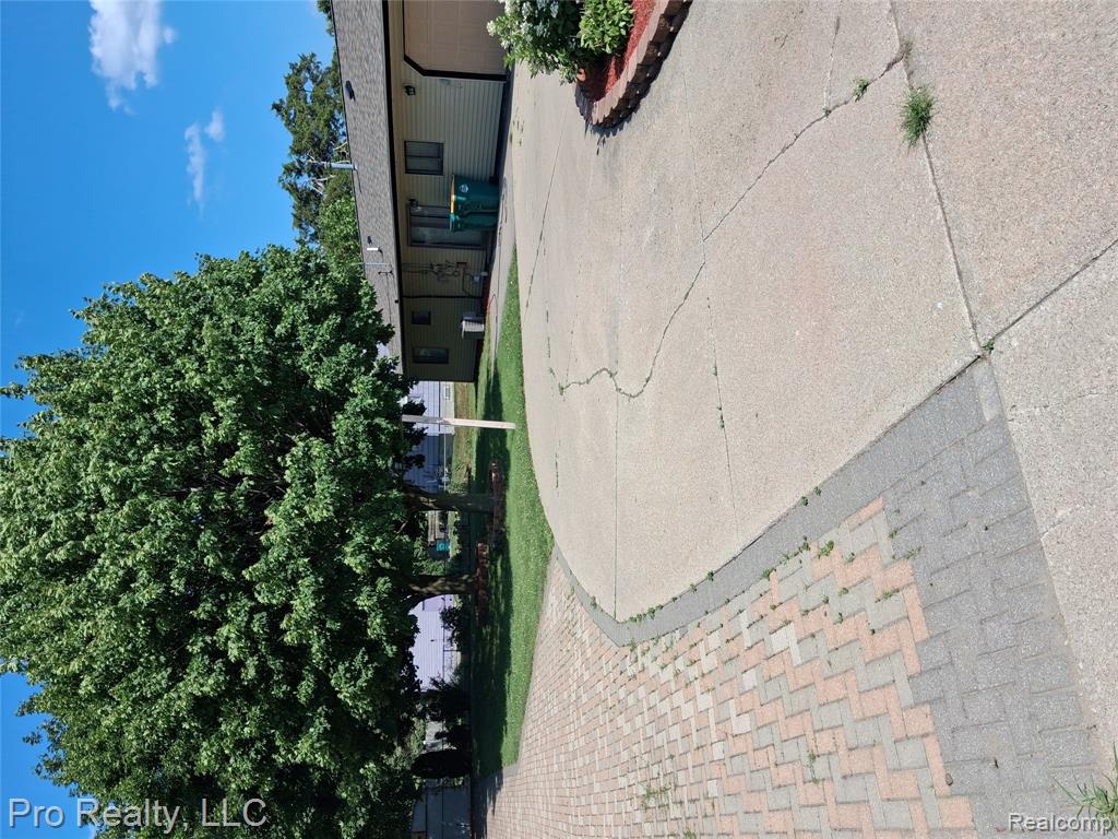 2219 Lakeview Avenue, Ypsilanti, MI 48198 — Photo 5