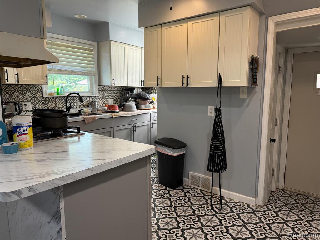 7840 Calhoun Street, Dearborn, MI 48126 — Photo 8