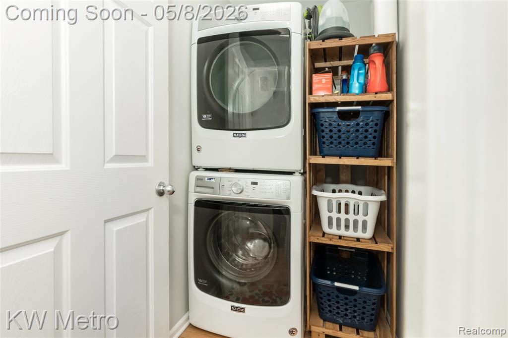 4202 Seeden Street, Waterford, MI 48329 — Photo 11