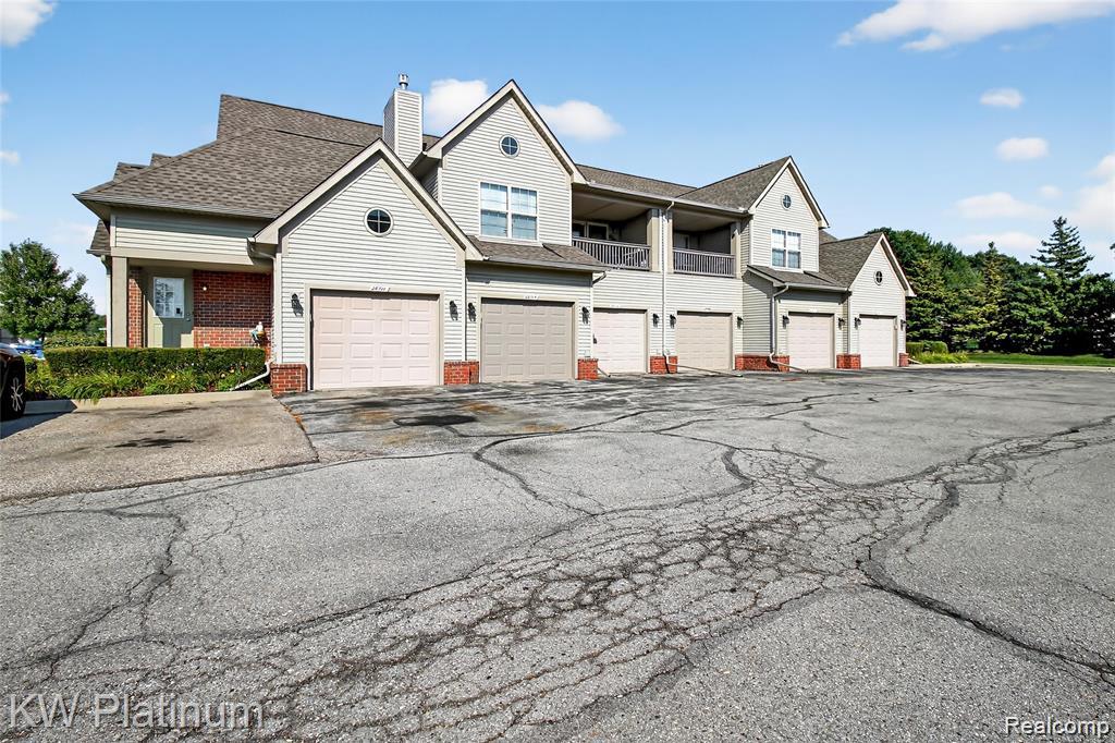 28715 Portsmouth Court, Chesterfield, MI 48047 — Photo 3