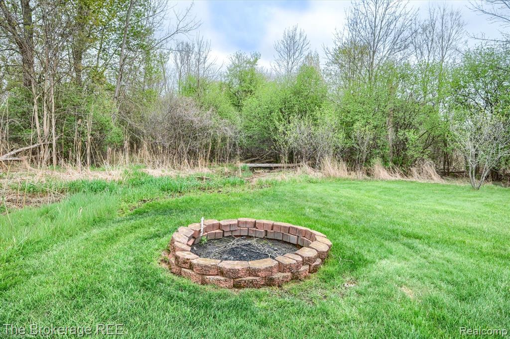 10047 Fox Run Drive, Davison, MI 48423 — Photo 7