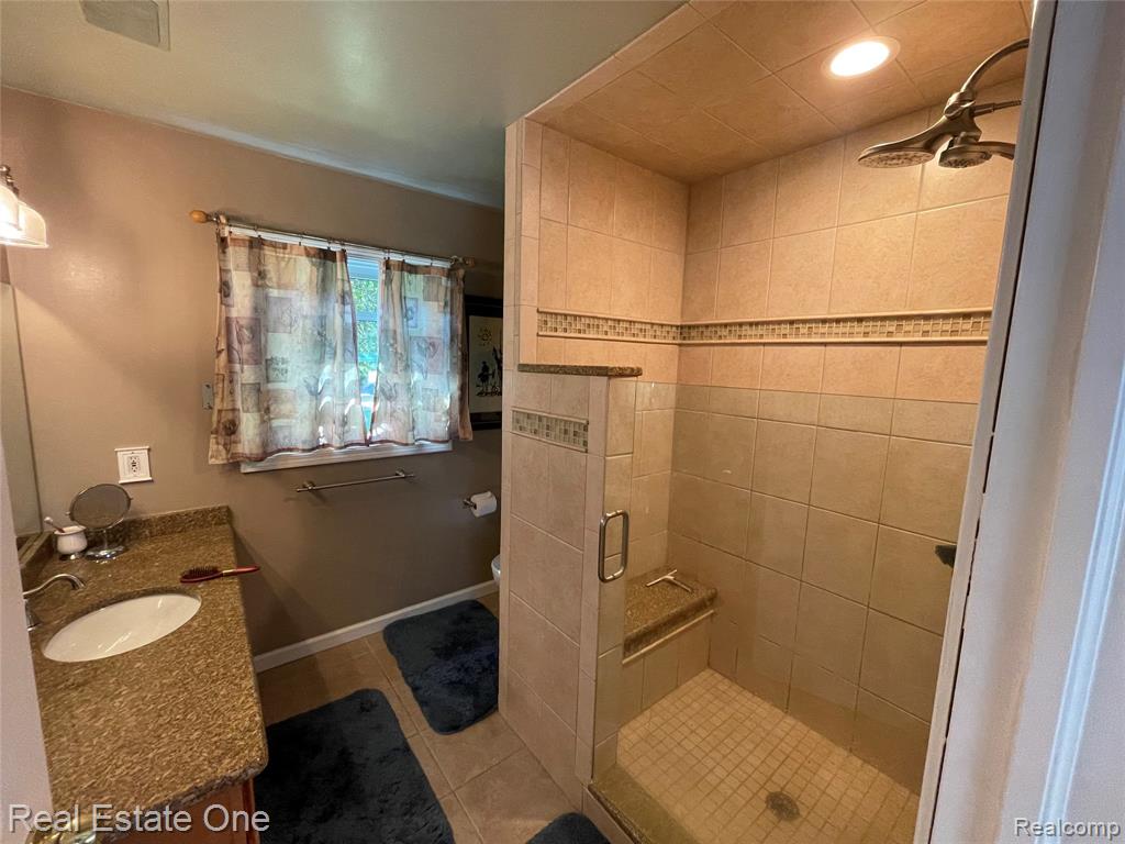 10438 King Road, Davisburg, MI 48350 — Photo 23