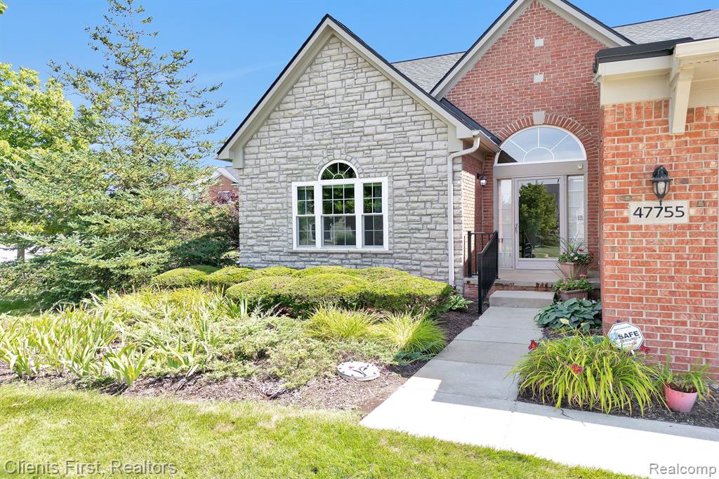 47755 VISTAS CIRCLE Drive N, Canton, MI 48188 — Photo 44