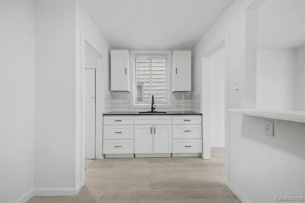 8849 Whitcomb Street, Detroit, MI 48228 — Photo 13