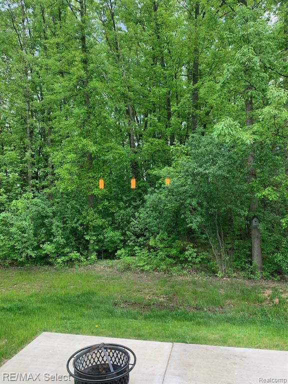 7115 GLENMEADOW Court, Grand Blanc, MI 48439 — Photo 29