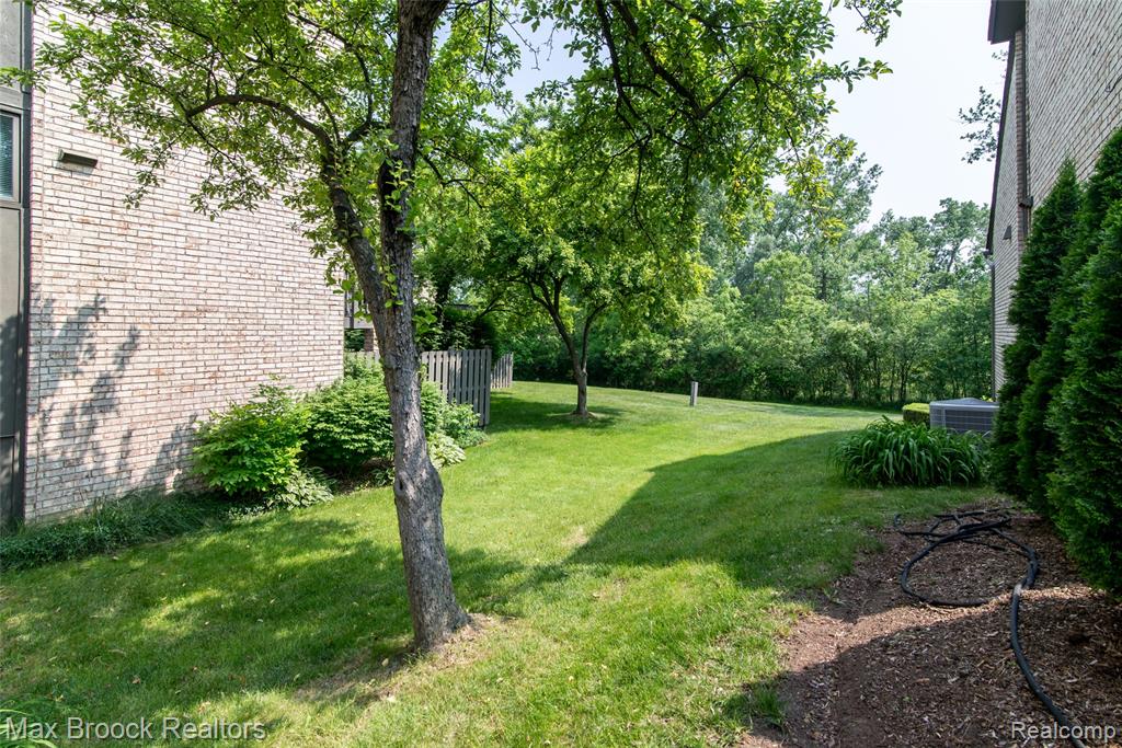 41350 Woodward Avenue, Bloomfield Hills, MI 48304 — Photo 51