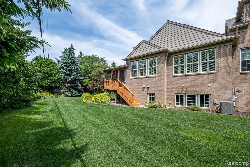 49290 FREESTONE Drive, Northville, MI 48168 — Photo 38