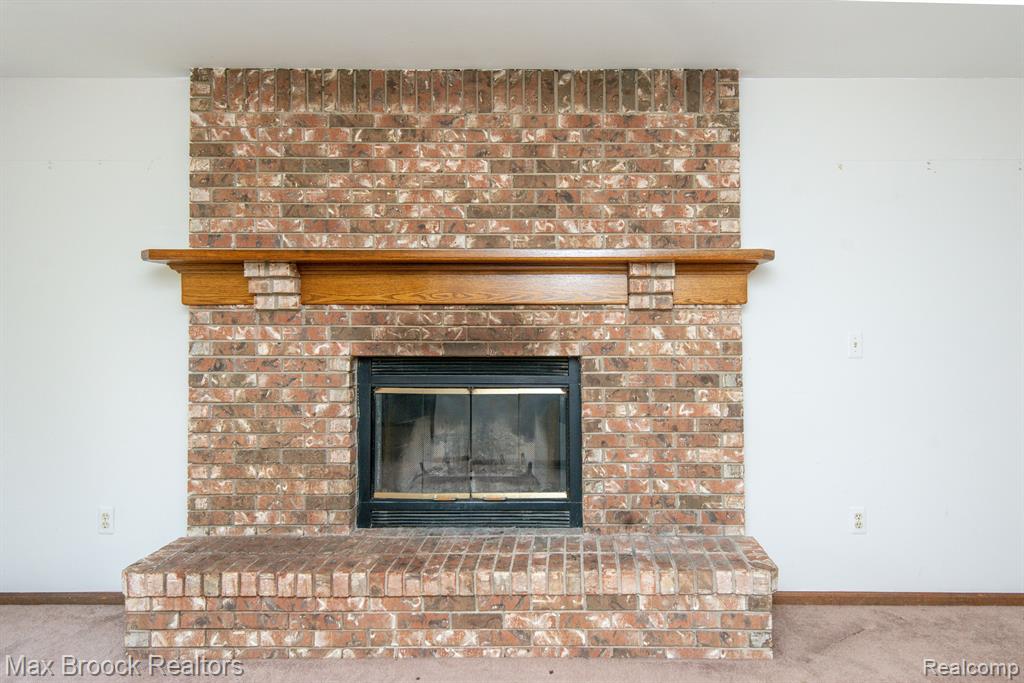 54320 BELCREST Drive, Milford, MI 48381 — Photo 26