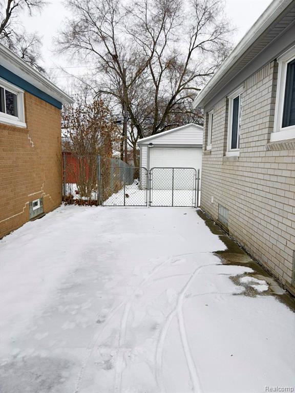 430 Henry Ruff Road, Garden City, MI — Photo 25