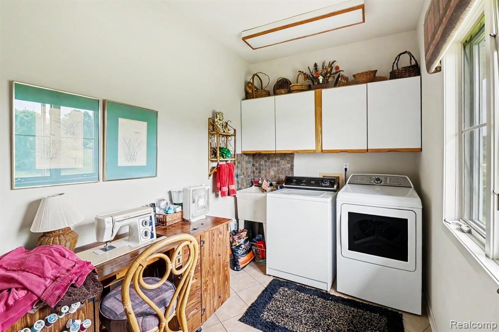 18501 Taylor Lake Road, Holly, MI 48442 — Photo 12