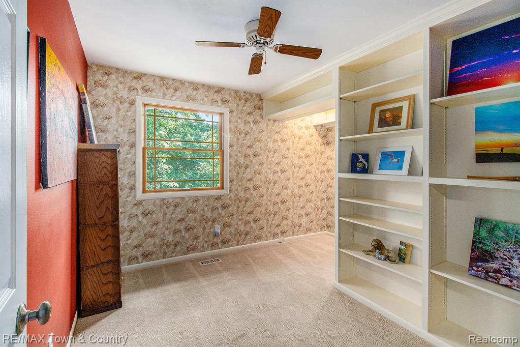 5555 Old Franklin Road, Grand Blanc, MI 48439 — Photo 18