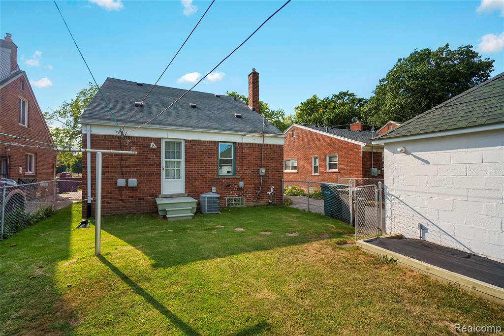 920 N Denwood Street, Dearborn, MI 48128 — Photo 28