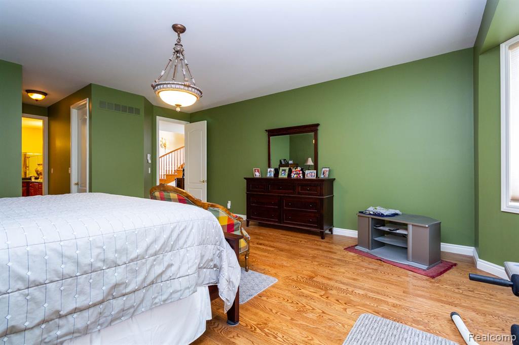 49759 Lakebridge Drive, Shelby Twp, MI 48315 — Photo 22