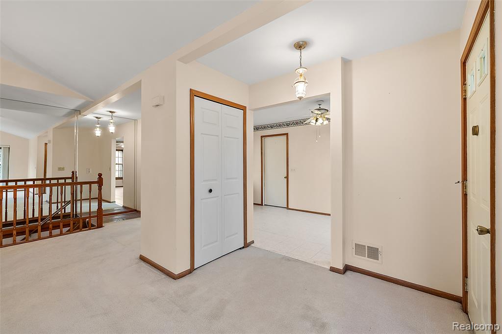 42590 Schienle Lane, Clinton Twp, MI 48038 — Photo 17
