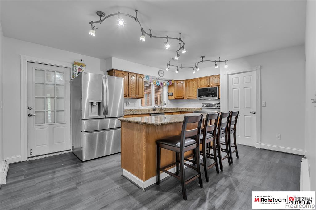 9844 Pine Knob Road, Clarkston, MI 48348 — Photo 12