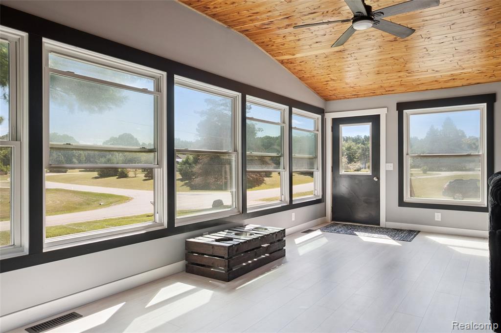 6524 Reilly Drive S, Gregory, MI 48137 — Photo 26