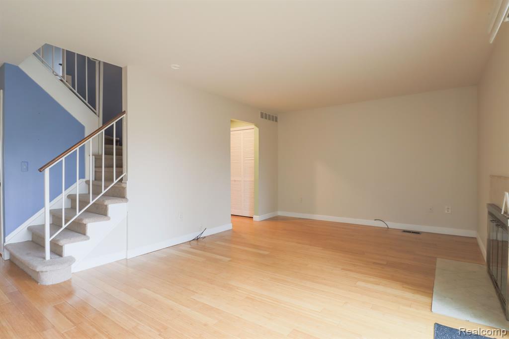 1816 SHIRE, Royal Oak, MI 48073 — Photo 5