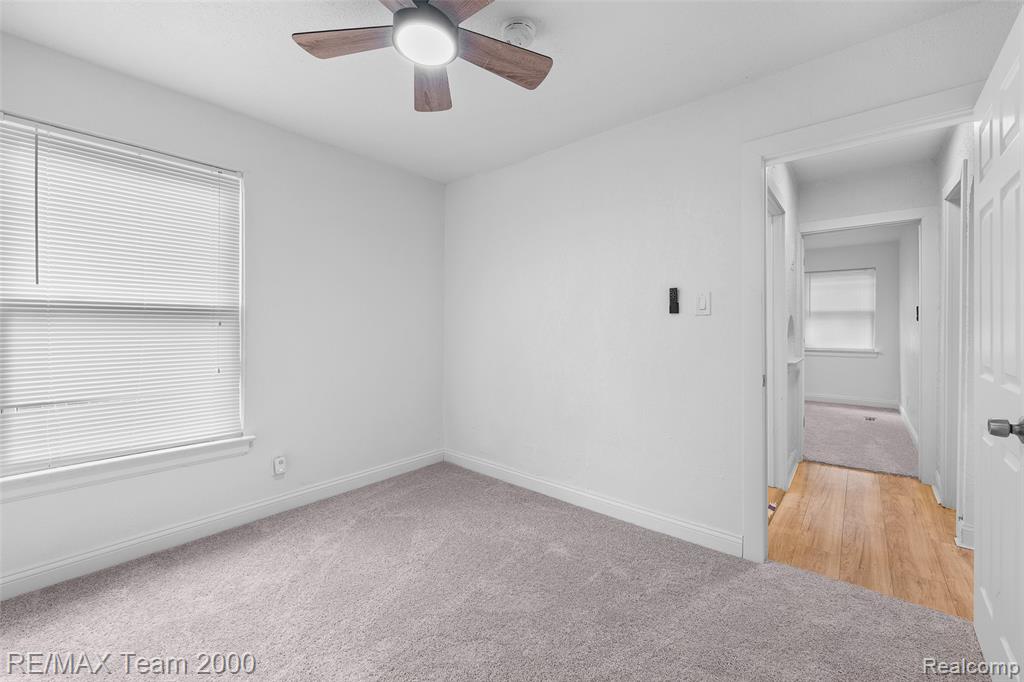 5935 Devonshire Road, Dearborn, MI 48224 — Photo 17