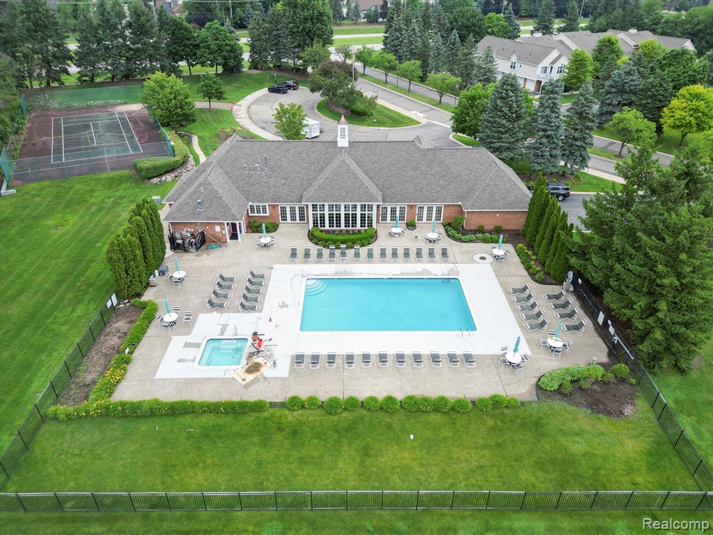 56404 CHESAPEAKE Trail, Shelby Twp, MI 48316 — Photo 36