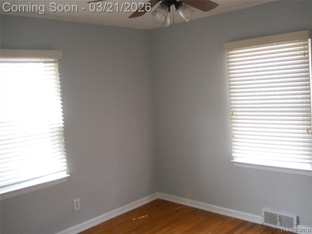 59 Camley Drive, Waterford, MI 48328 — Photo 12