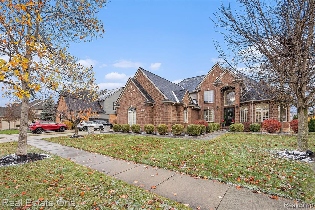 562 SPRINGVIEW Drive, Rochester, MI 48307 — Photo 39