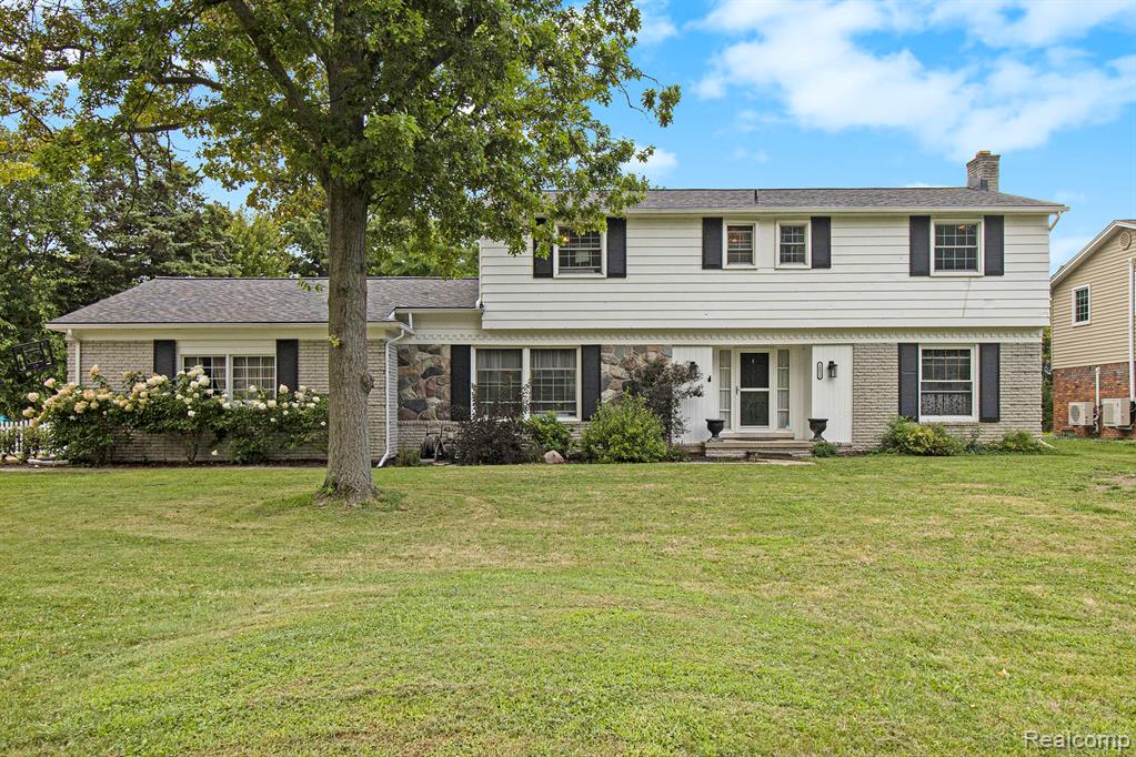 26031 Hidden Lane, Grosse Ile, MI 48138 — Photo 5