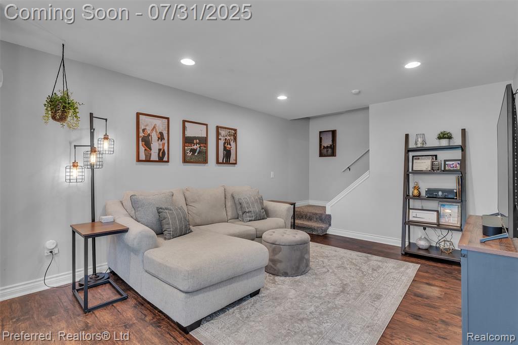 725 Eastwind Drive, Canton, MI 48188 — Photo 9