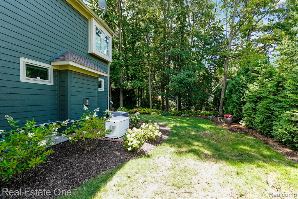 8745 Birchwood Drive, Berlin, MI 48166 — Photo 5