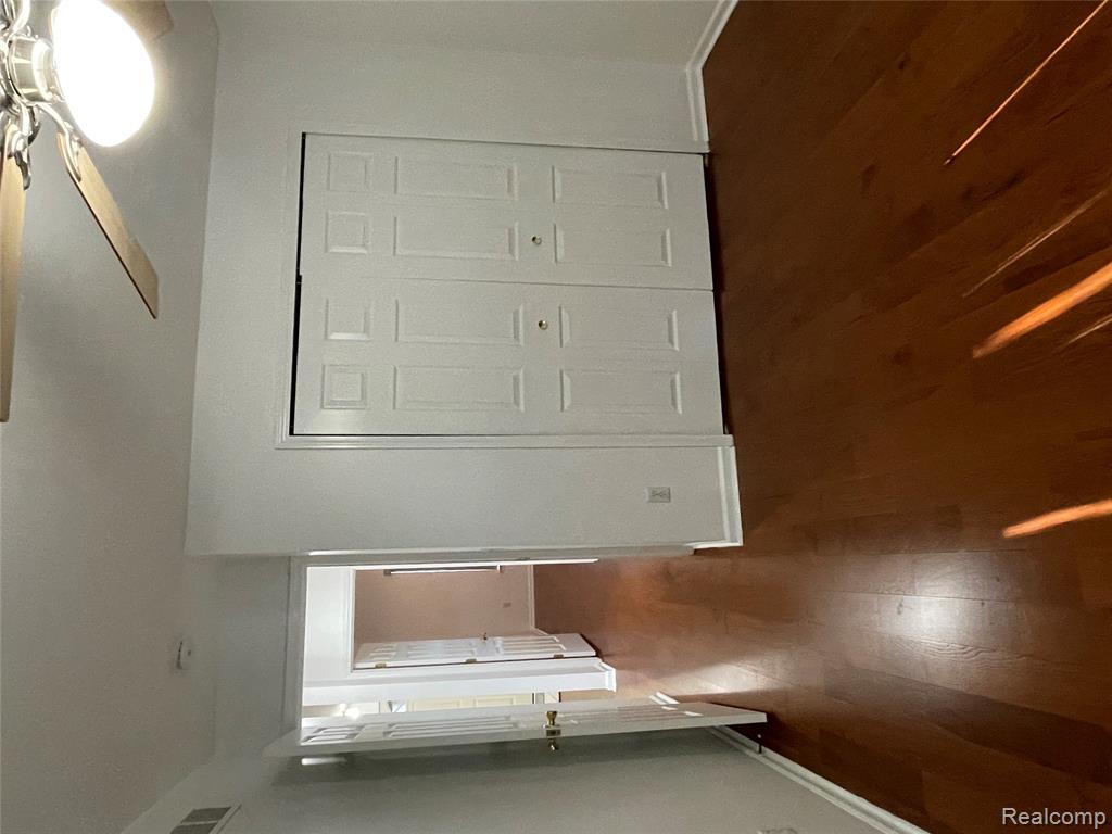 5560 Seabreeze Lane, Sterling Heights, MI 48310 — Photo 18
