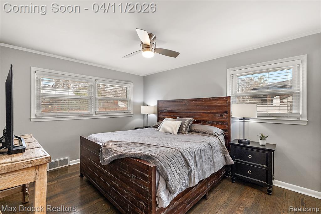 32040 Coronet Drive, Farmington Hills, MI, 48334