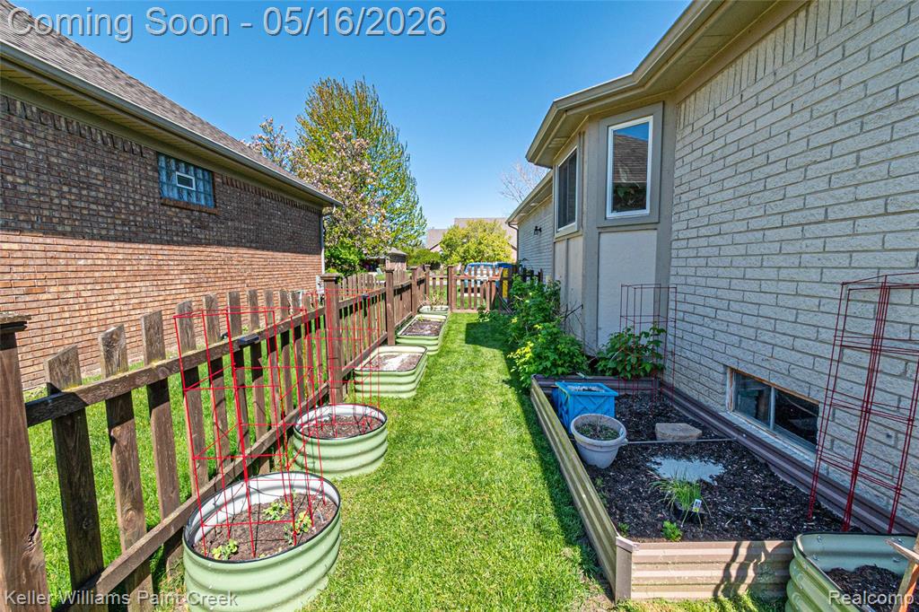 35452 Saint Clair Drive, New Baltimore, MI 48047 — Photo 52