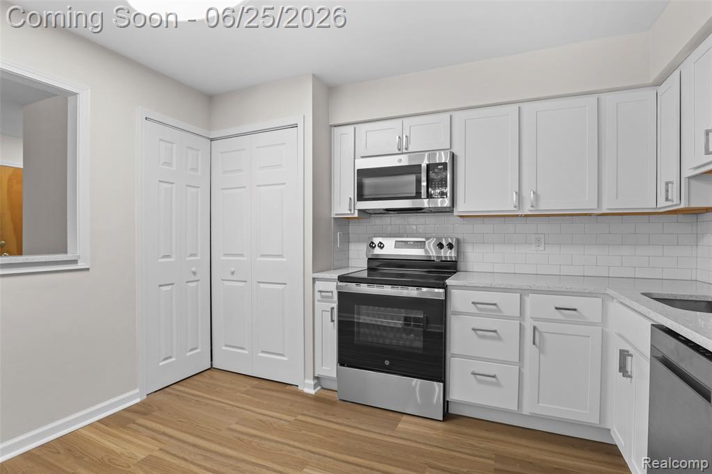 8577 Kennedy Circle, Warren, MI 48093 — Photo 13