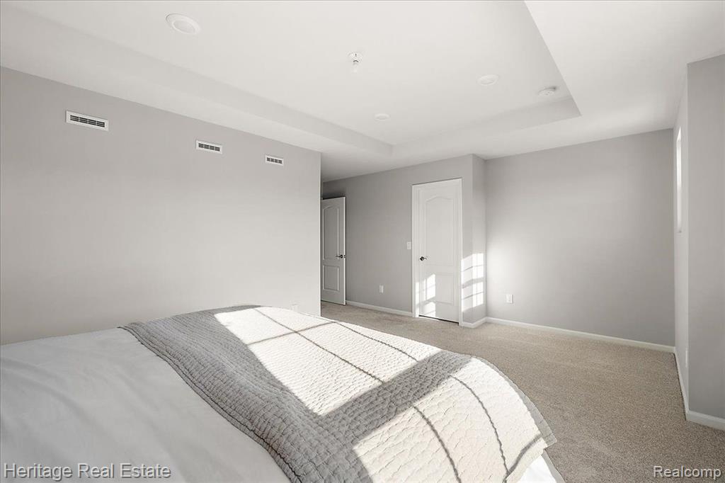 4063 NOTTINGHAM Circle, Clarkston, MI — Photo 16