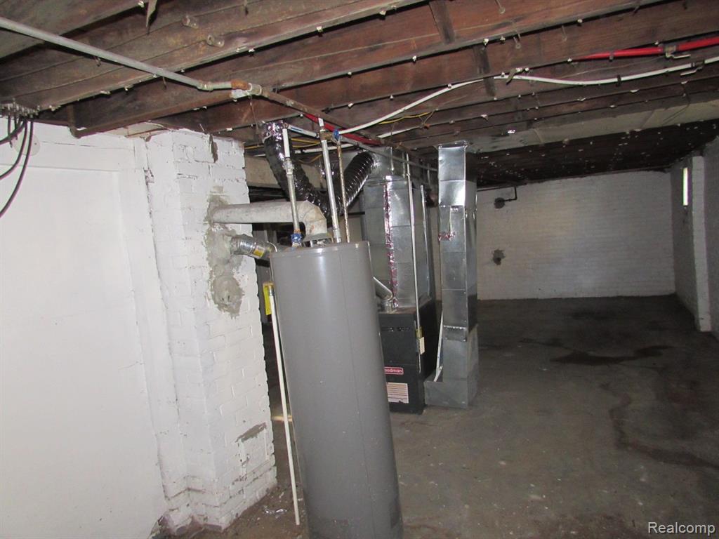 5270 MONTCLAIR Street, Detroit, MI 48213 — Photo 39