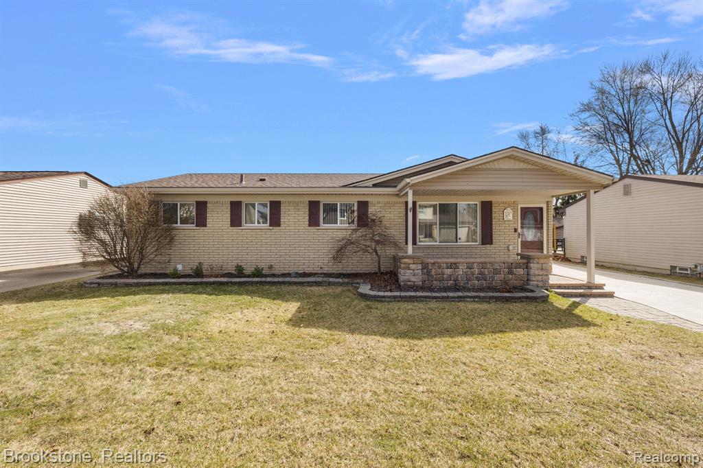 43258 HYDE PARK Drive, Sterling Heights, MI 48313 — Photo 2