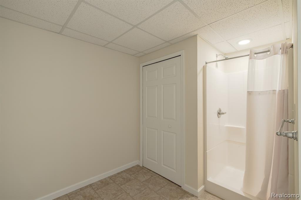 5985 Baypointe Boulevard, Clarkston, MI — Photo 46