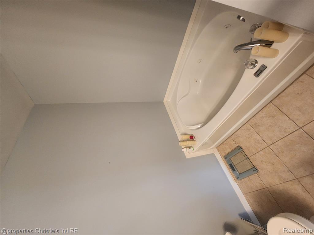66 WINDER Street, Detroit, MI 48201 — Photo 13