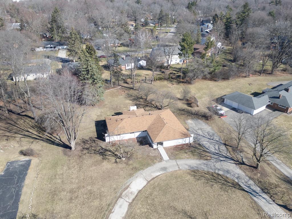 1661 Winthrop Road, Bloomfield Hills, MI 48302 — Photo 9