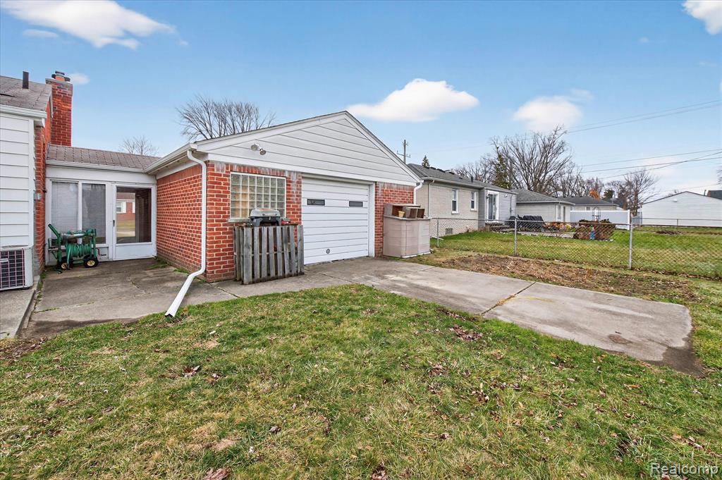 9619 Mayfield Street, Livonia, MI 48150 — Photo 35