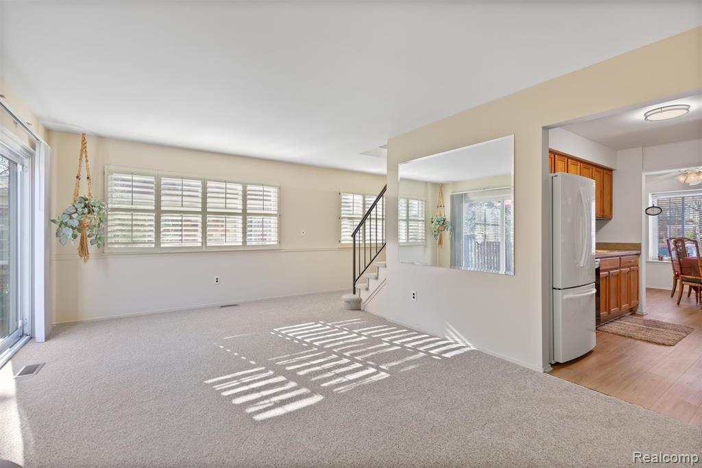 4952 Coventry Road, 315, Royal Oak, MI 48073 — Photo 12