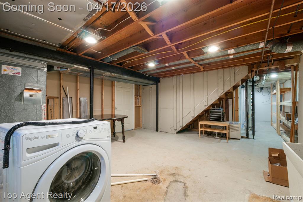 1973 Alexander Drive, Troy, MI 48083 — Photo 48