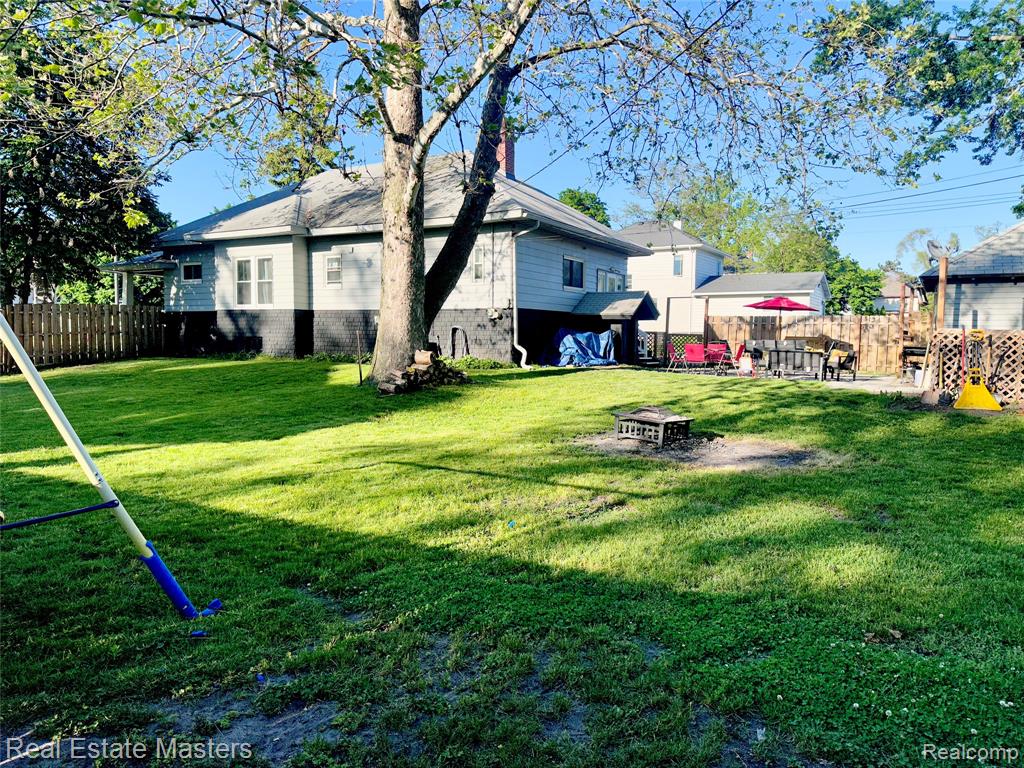 1802 Oak Street, Port Huron, MI 48060 — Photo 18