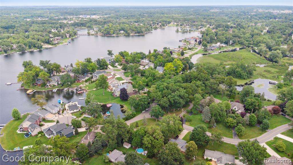2289 Paulette Drive, Wolverine Lake, MI 48390 — Photo 5