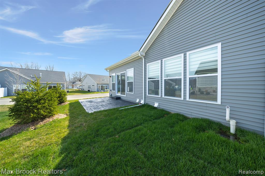 711 ANDER Lane, White Lake, MI — Photo 45