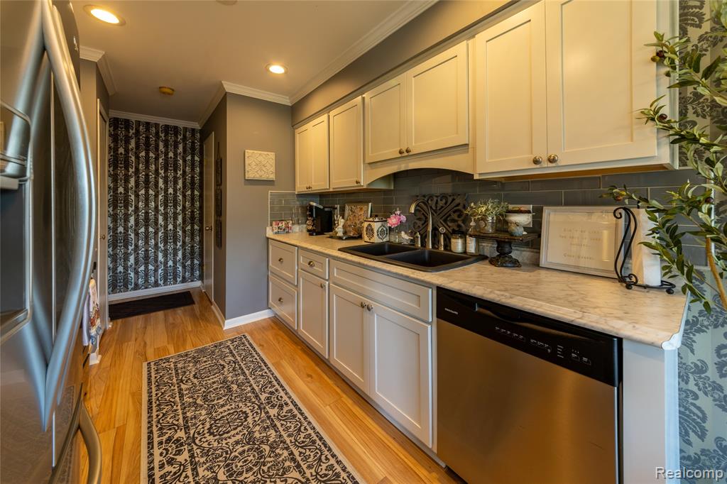 41390 Southwind Drive, Canton, MI 48188 — Photo 6