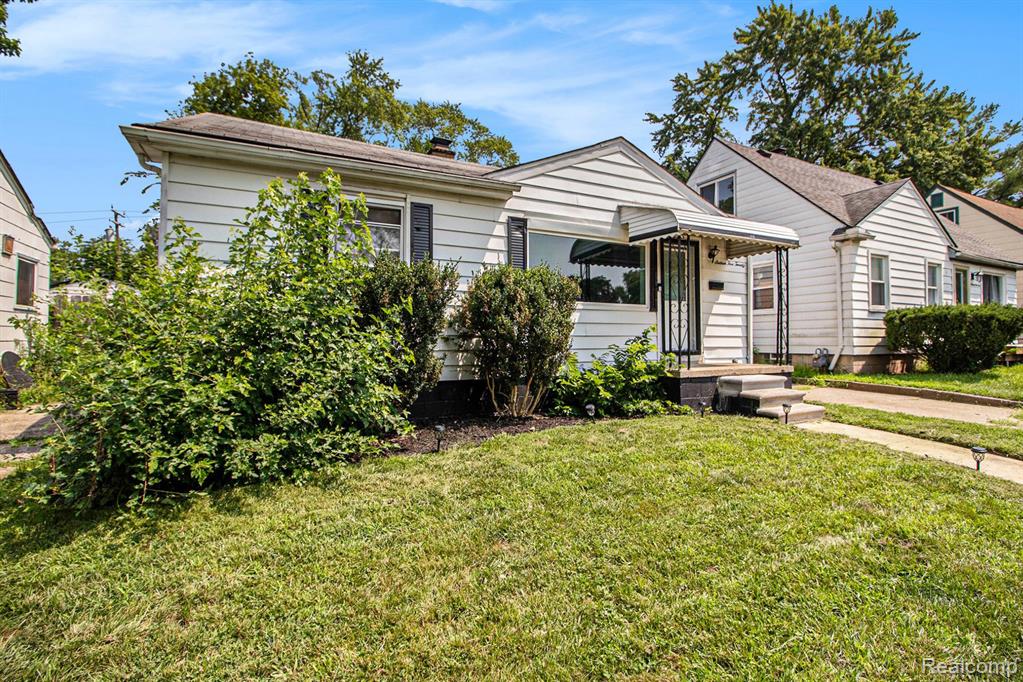 16520 Lenore, Detroit, MI 48219 — Photo 2