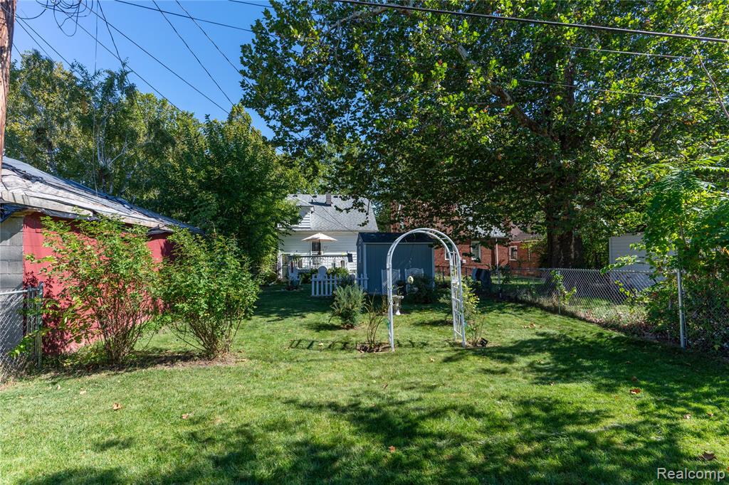 6857 Woodmont Avenue, Detroit, MI 48228 — Photo 46