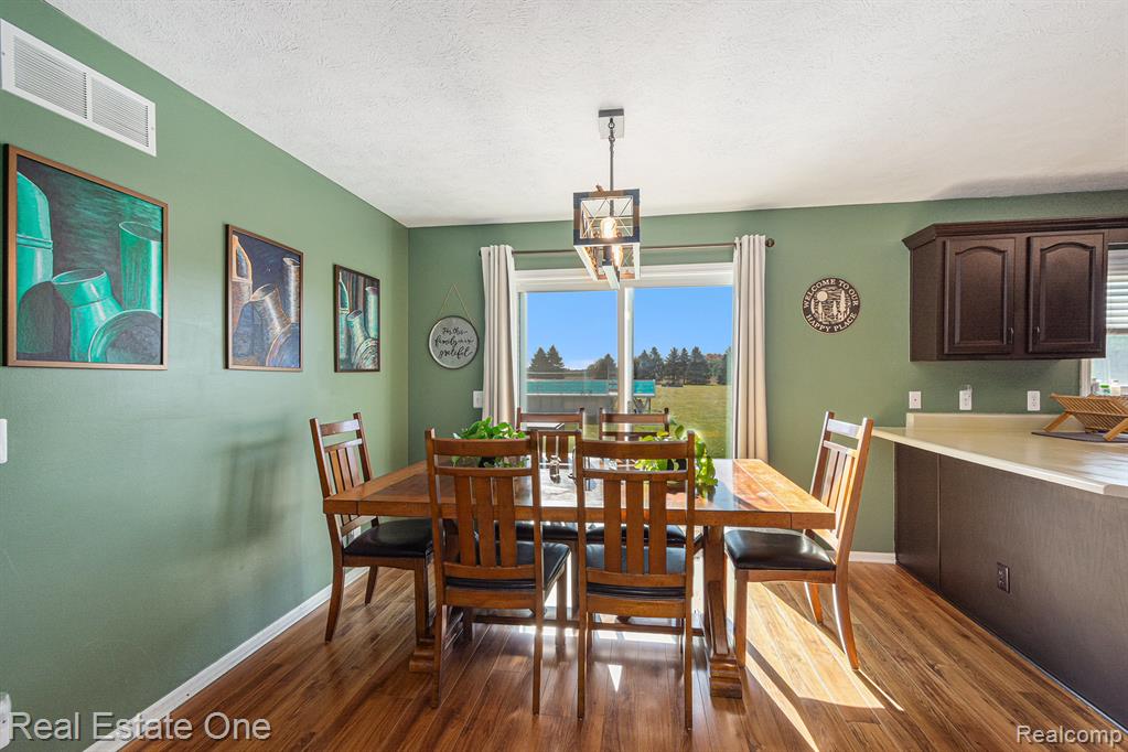 1074 Deer Valley Valley, Manchester, MI 48158 — Photo 6
