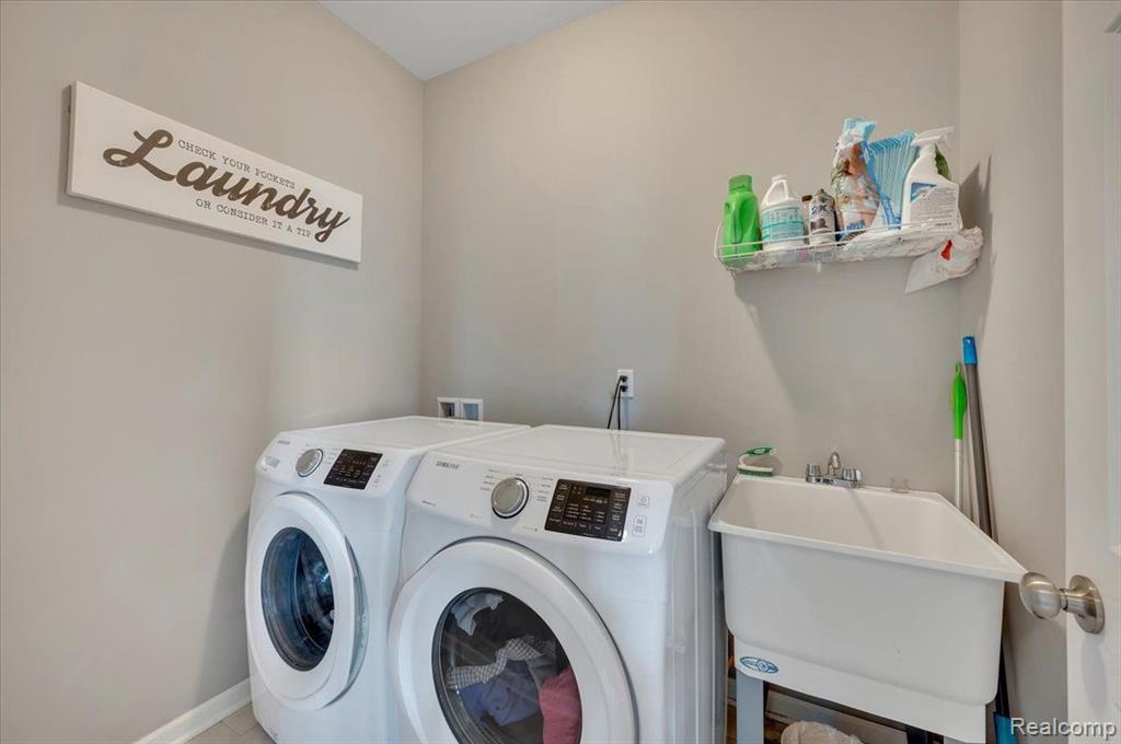 62072 SAVANNAH Drive, South Lyon, MI 48178 — Photo 20